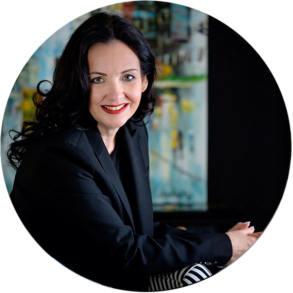 Sandy Russell Portrait